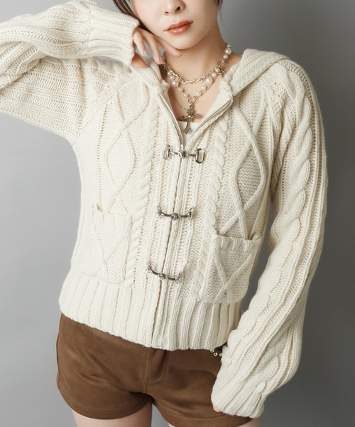 SPINNS（スピンズ）の「古着ライクなベルトボタンが映える★フード付きWジップニットカーディガン（カーディガン/ボレロ・レディース・アイボリー/ネイビー/グレー・ONESIZE）」の5枚目の写真
