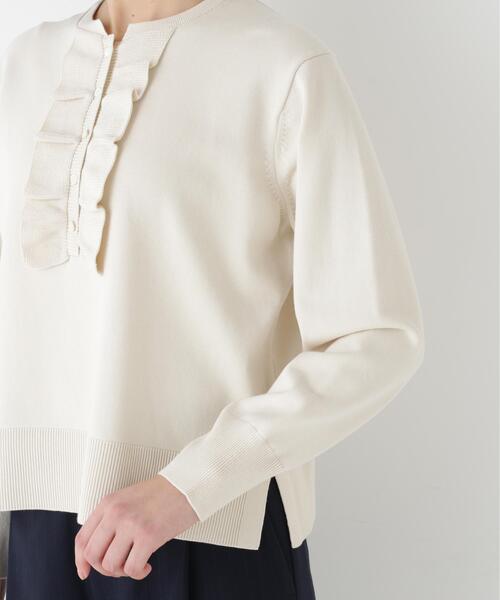 human woman(ヒューマンウーマン)の「◆オーガニックコットン混プレーティング前立フリルプルオーバー(ニット/セーター・レディース・ネイビー/ホワイト系その他・MEDIUM)」の10枚目の写真