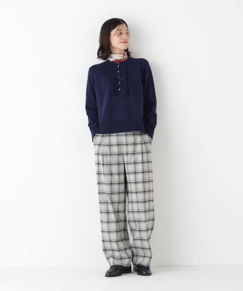 human woman(ヒューマンウーマン)の「◆オーガニックコットン混プレーティング前立フリルプルオーバー(ニット/セーター・レディース・ネイビー/ホワイト系その他・MEDIUM)」の14枚目の写真