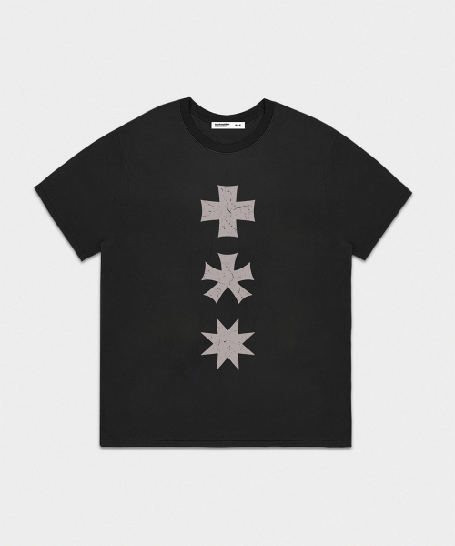 mydeepbluememories(マイディープブルーメモリーズ)の「MM THREE LOGO T-SHIRTS (BLACK)(Tシャツ/カットソー・レディース・ブラック・FREE)」の1枚目の写真