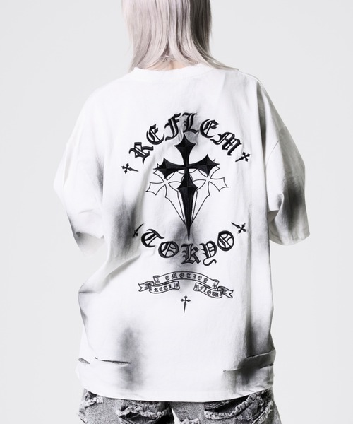 REFLEM（レフレム）の「『REFLEM/レフレム』クロス刺繍ダメージTシャツ/ハーフスリーブカットソー（Tシャツ/カットソー・レディース・ブラック×ホワイト/グレー/ブラック×ピンク/ホワイト×ブラック・FREE）」の2枚目の写真