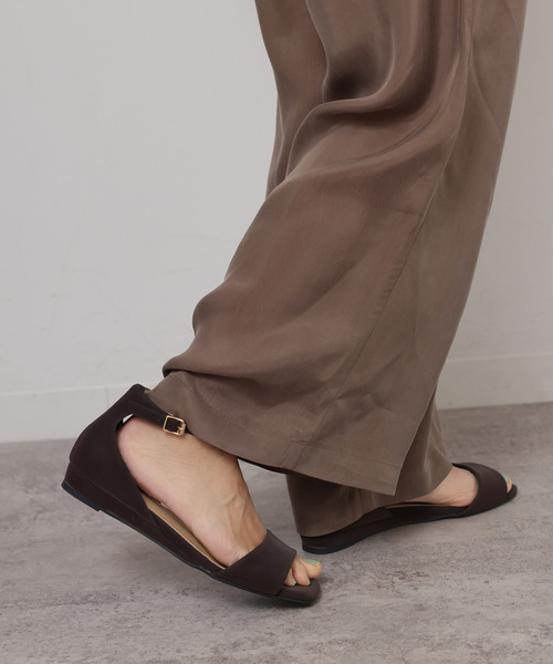 JOURNAL STANDARD relume（ジャーナルスタンダード　レリューム）の「［26SS新作］RELUME アンクルストラップサンダル（サンダル・レディース・ブラウン/ブラック・24.5cm/24cm/23.5cm/23cm）」の5枚目の写真