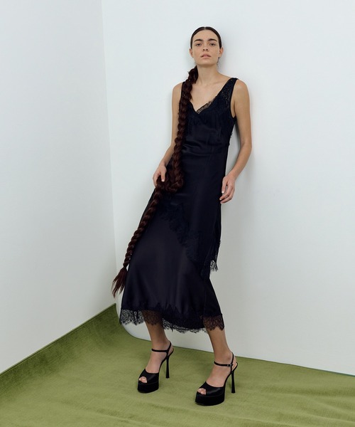 CHARLES & KEITH(チャールズ & キース)の「Francesca フランチェスカ ピープトゥ プラットフォームヒール(サンダル・レディース・ブラウン/ブラック系その他2/オートミール/アイボリー/ブラック系その他6・24.5cm/23.5cm/23cm/22.5cm)」の9枚目の写真