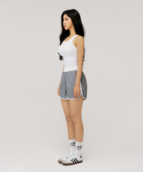 BORN TO WIN（ボーントゥウィン）の「W SYMBOL B NYLON DOLPHIN SHORTS [GREY]（その他パンツ・レディース・その他・1/2）」の3枚目の写真