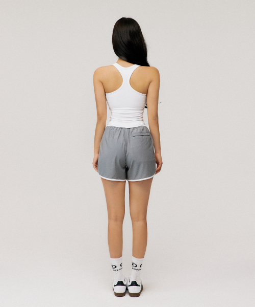 BORN TO WIN（ボーントゥウィン）の「W SYMBOL B NYLON DOLPHIN SHORTS [GREY]（その他パンツ・レディース・その他・1/2）」の4枚目の写真