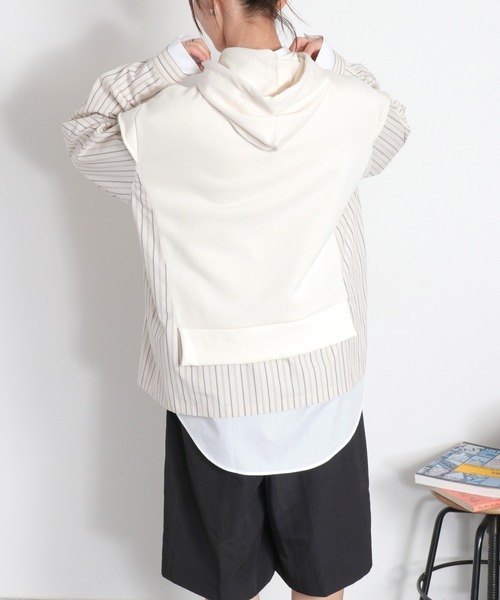 cepo（セポ）の「シャツ生地切り替え 裏毛スウェットパーカー（ポロシャツ・レディース・グレー/オフホワイト・M）」の11枚目の写真