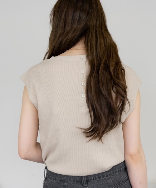 aity（アイティ）の「M-5L Vネックノースリーブ リブカットソー 夏服（Tシャツ/カットソー・レディース・ベージュ/オフホワイト/ブラック/カーキ/杢グレー・4L～5L/LL～3L/M～Ｌ）」の18枚目の写真