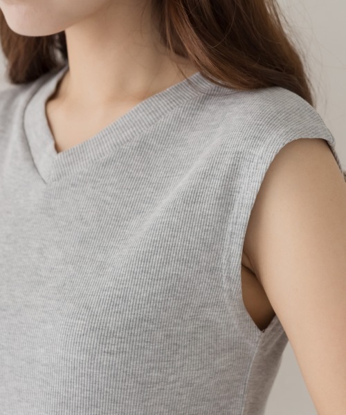 aity（アイティ）の「M-5L Vネックノースリーブ リブカットソー 夏服（Tシャツ/カットソー・レディース・ベージュ/オフホワイト/ブラック/カーキ/杢グレー・4L～5L/LL～3L/M～Ｌ）」の10枚目の写真