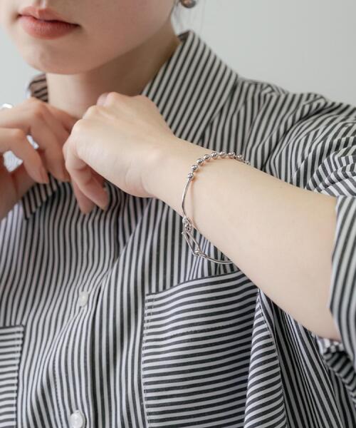 GALLEST（ギャレスト）の「シンプルメタリックブレスレット（ブレスレット・レディース・シルバー・00）」の2枚目の写真