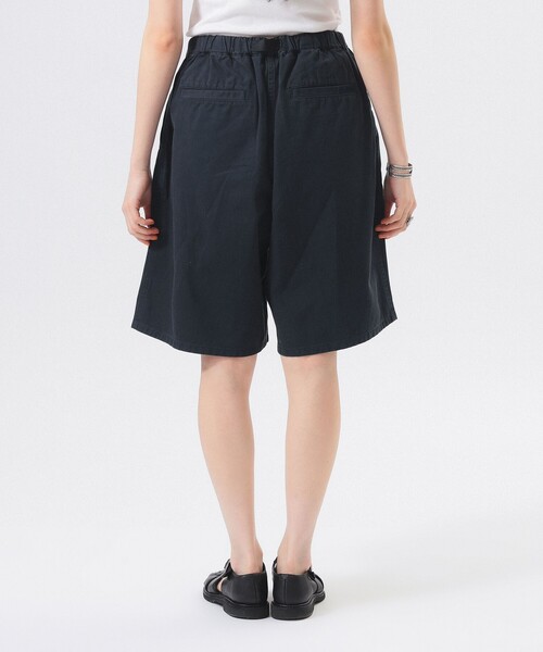 BEAMS BOY（ビームスボーイ）の「【別注】Gramicci / ツイル 2プリーツ ショーツ（その他パンツ・レディース・ネイビー/ベージュ・ONE SIZE）」の16枚目の写真