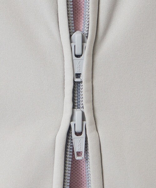 MACKINTOSH PHILOSOPHY（ﾏｯｷﾝﾄｯｼｭ ﾌｨﾛｿﾌｨｰ）の「バッキンガムベア ライトフリース ジップパーカ（パーカー・メンズ・ライトグレー/ネイビー・40/38/42）」の10枚目の写真