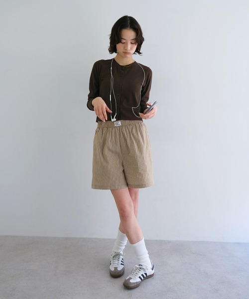 ANME(アンメ)の「テレコリブショート丈カーディガン(カーディガン/ボレロ・レディース・ネイビー/グレー/ブラック/ブラウン・M)」の8枚目の写真