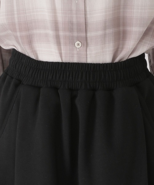 studio CLIP（スタディオクリップ）の「ダンボールコクーンスカート（スカート・レディース・ブラック/チャコール・FREE）」の4枚目の写真