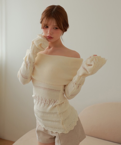 M DOLLY(エムドリー)の「off shoulder alin knit tops/オフショルダーアリンニットトップス(ニット/セーター・レディース・グレー/ブラック/アイボリー・FREE)」の4枚目の写真