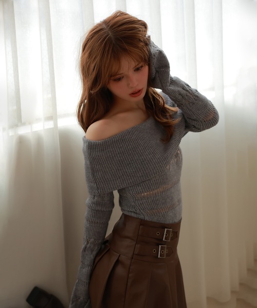 M DOLLY(エムドリー)の「off shoulder alin knit tops/オフショルダーアリンニットトップス(ニット/セーター・レディース・グレー/ブラック/アイボリー・FREE)」の17枚目の写真