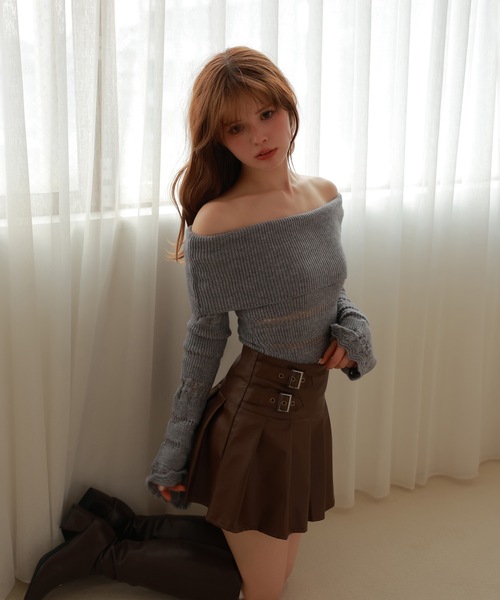 M DOLLY(エムドリー)の「off shoulder alin knit tops/オフショルダーアリンニットトップス(ニット/セーター・レディース・グレー/ブラック/アイボリー・FREE)」の18枚目の写真