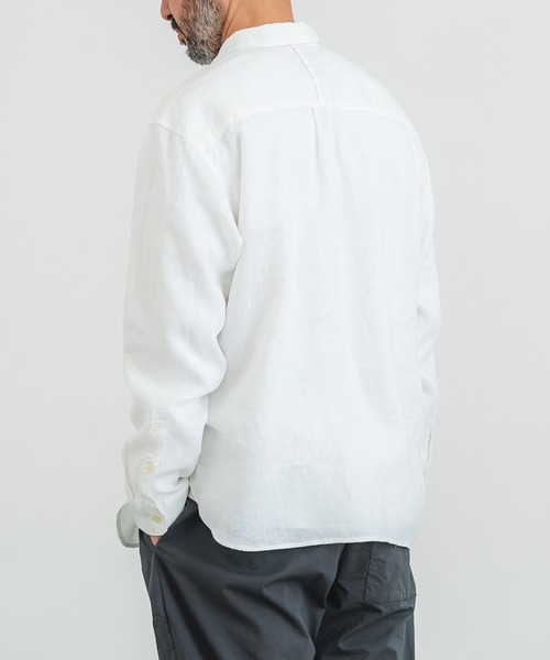 quadro（クオドロ）の「60リネン1ループボタンレギュラーシャツ（シャツ/ブラウス・メンズ・ダークネイビー/オフホワイト・LARGE/MEDIUM）」の16枚目の写真
