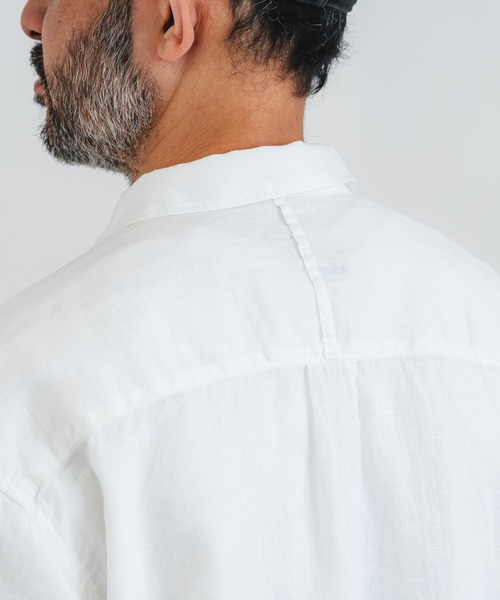 quadro（クオドロ）の「60リネン1ループボタンレギュラーシャツ（シャツ/ブラウス・メンズ・ダークネイビー/オフホワイト・LARGE/MEDIUM）」の13枚目の写真