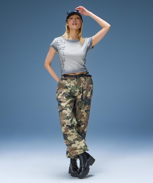 X-girl（エックスガール）の「FADED FACE LABEL EASY PANTS（その他パンツ・レディース・ブラック/カモフラージュ/ベージュ・S/M）」の14枚目の写真