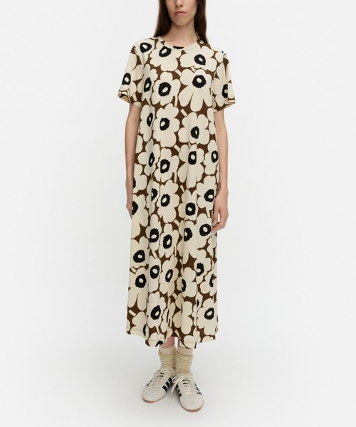 Pisteinen Unikko / Dress