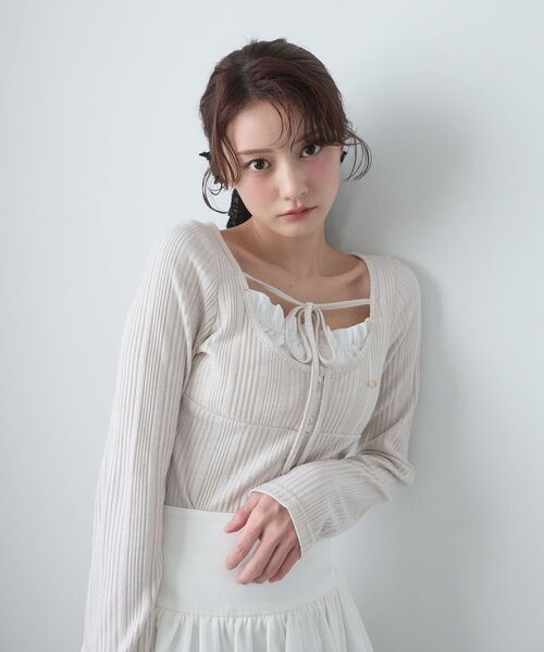 MAJESTIC LEGON（マジェスティックレゴン）の「リボンレイヤードライクトップス（Tシャツ/カットソー・レディース・ブラック/アイボリー/ピンク/グレー・MEDIUM）」の4枚目の写真