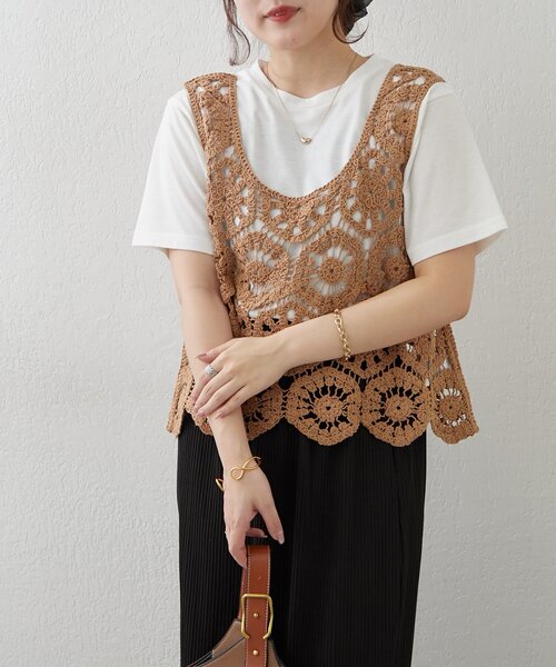 Remind me and forever（リマインドミーアンドフォーエバー）の「【きれいめカジュアルセットアイテム】かぎ針ベスト&Tシャツ（Tシャツ/カットソー・レディース・スミクロ/グレー/アイボリー/モカ・FREE）」の7枚目の写真