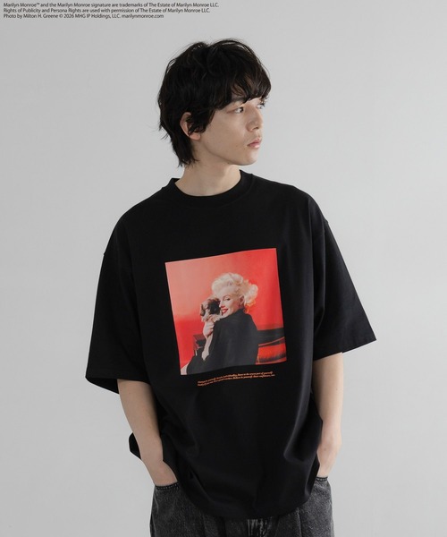 LOWRYS FARM(ローリーズファーム)の「【LFM(U)】MarilynMonroeTSS 655814(Tシャツ/カットソー・メンズ・ホワイト/ブラック/ホワイト系その他/ホワイト系その他2・MEDIUM/LARGE)」の2枚目の写真