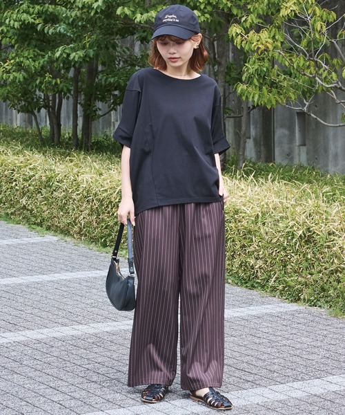 LAVEANGE(ラビアンジェ)の「【好機能シリーズ】接触冷感・吸水速乾・UVカット|切替ワイドドルマンプルオーバー|ひんやり/夏も快適/ドルマンT/オーバーサイズ/体型カバー(Tシャツ/カットソー・レディース・グリーン/ブラック/オフホワイト・5L/4L/3L/LL/M)」の8枚目の写真