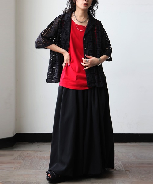 antiqua(アンティカ)の「オープンカラー シフリー刺繍 シャツ(シャツ/ブラウス・レディース・ブラック・ONESIZE)」の4枚目の写真