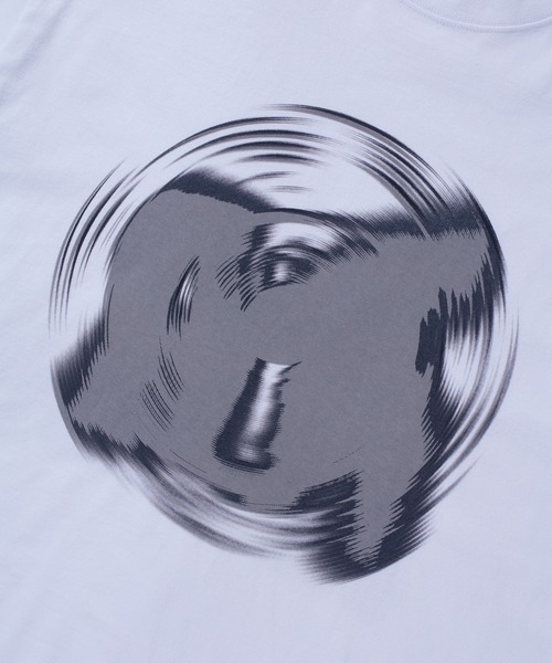 XLARGE(エクストララージ)の「WALKING APE S/S TEE(Tシャツ/カットソー・メンズ・パープル/ホワイト/ブラック・S/M/L/XL)」の6枚目の写真