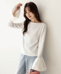 DOCKING BELL SLEEVE TOPS
