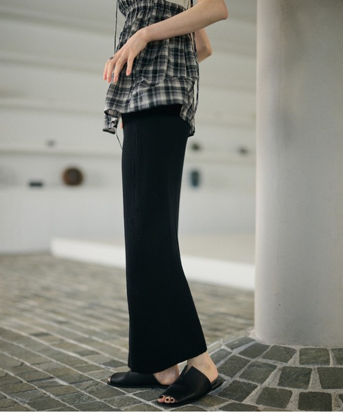 LAULEN(ローレン)の「smooth rib knit pencil skirt / リブニットペンシルスカート(スカート・レディース・オレンジ系/グリーン/グレー/ブラック・FREE)」の15枚目の写真