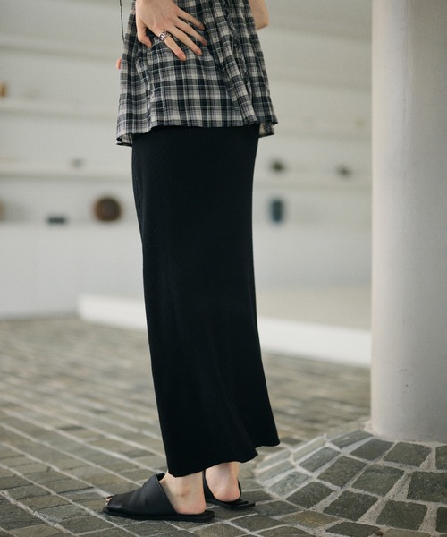 LAULEN(ローレン)の「smooth rib knit pencil skirt / リブニットペンシルスカート(スカート・レディース・オレンジ系/グリーン/グレー/ブラック・FREE)」の17枚目の写真
