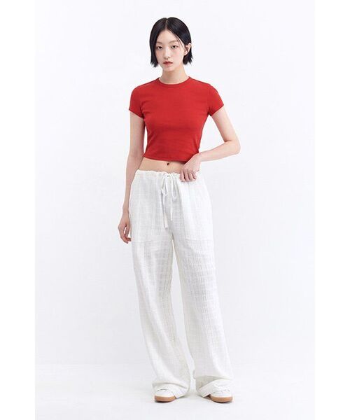 MUSINSA STANDARD WOMAN（ムシンサスタンダードウーマン）の「ウィメンズクロップピケポロシャツ[レッド]（ポロシャツ・レディース・その他・SMALL/MEDIUM/LARGE/X-SMALL）」の3枚目の写真