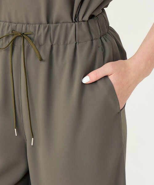 BALLSEY(ボールジィ)の「サブレジョーゼット ギャザーワイドパンツ(その他パンツ・レディース・ネイビー/カーキ・34/36)」の8枚目の写真