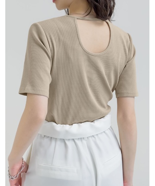 Re:EDIT(リエディ)の「リブカットソーバックオープントップス(Tシャツ/カットソー・レディース・ホワイト/グレー/イエロー/ブラック/グレイッシュベージュ・MEDIUM/LARGE)」の16枚目の写真