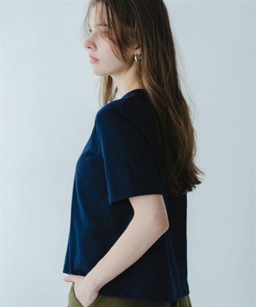 Maison INNESS（メゾンアイネス）の「INNESSエンボスロゴちびTシャツ（Tシャツ/カットソー・レディース・ネイビー/チャコールグレー・S/M/L/LL/3L/4L/5L）」の8枚目の写真