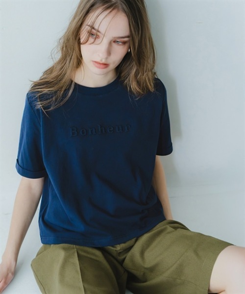 Maison INNESS（メゾンアイネス）の「INNESSエンボスロゴちびTシャツ（Tシャツ/カットソー・レディース・ネイビー/チャコールグレー・S/M/L/LL/3L/4L/5L）」の22枚目の写真