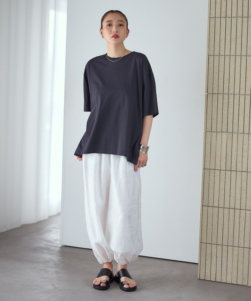 LEPSIM(レプシィム)の「《レプクル》バックパッチT 242850(Tシャツ/カットソー・レディース・ブラック/オフホワイト/ブルー/オレンジ・FREE)」の22枚目の写真