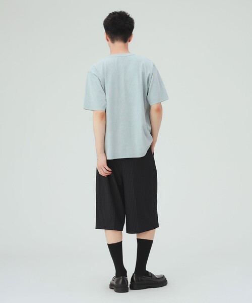 BEAMS HEART(ビームスハート)の「2タック ワイド ストライプ ショートパンツ(その他パンツ・メンズ・ブラック/ダークブラウン・LARGE/SMALL/MEDIUM)」の4枚目の写真