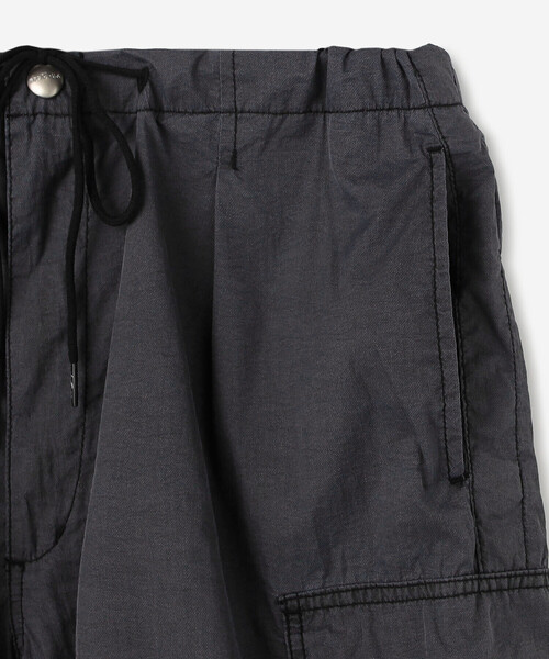 WILD THINGS(ワイルドシングス)の「WILD THINGS | 〈別注〉ダブルダイナイロン カーゴショーツ MEN(その他パンツ・メンズ・ブラック/オリーブ・XL/L)」の6枚目の写真