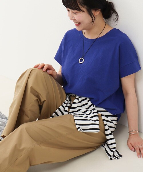 fredy couleur(フレディクルール)の「ドライタッチ天竺袖口ダブルTee(Tシャツ/カットソー・レディース・ブラウン/チャコールグレー/オフホワイト/ブラック/ロイヤルブルー・38)」の5枚目の写真