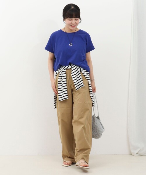 fredy couleur(フレディクルール)の「ドライタッチ天竺袖口ダブルTee(Tシャツ/カットソー・レディース・ブラウン/チャコールグレー/オフホワイト/ブラック/ロイヤルブルー・38)」の12枚目の写真
