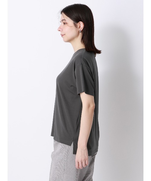 SUIT SQUARE（スーツスクエア）の「CHANTOWA／ポンチオーバーサイズTシャツ／ウォッシャブル／接触冷感／無地（Tシャツ/カットソー・レディース・グレー/ホワイト/ブラック・FREE）」の14枚目の写真