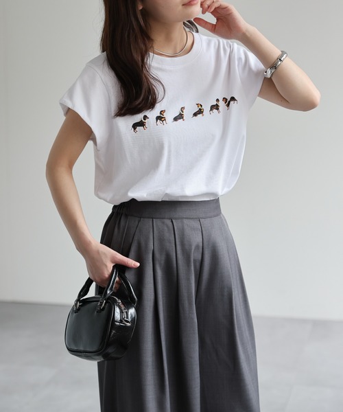 ap retro(アプレトロ)の「ドッグモチーフプリント / フレンチスリーブTシャツ(Tシャツ/カットソー・レディース・グレー/ブラック/ホワイト・FREE)」の5枚目の写真