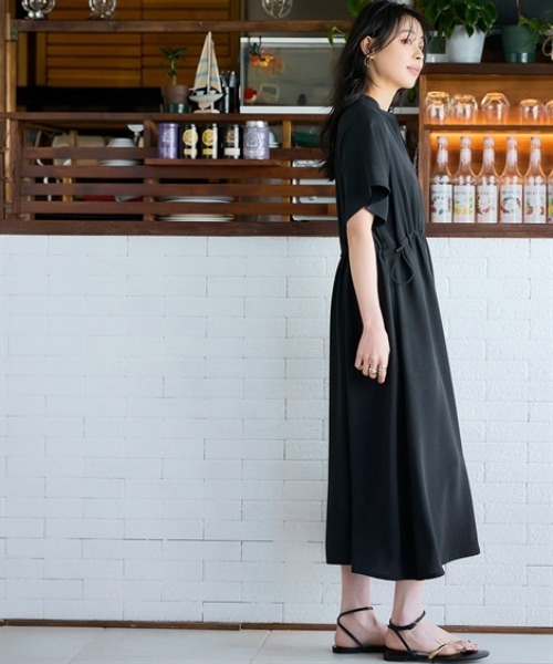 nissen(ニッセン)の「【水陸両用】ラッシュガードフロントドロストワンピース(UVカット・接触冷感)<大きいサイズ有>(ワンピース・レディース・ブラック/ベージュ・S/M/L/3L/LL)」の11枚目の写真
