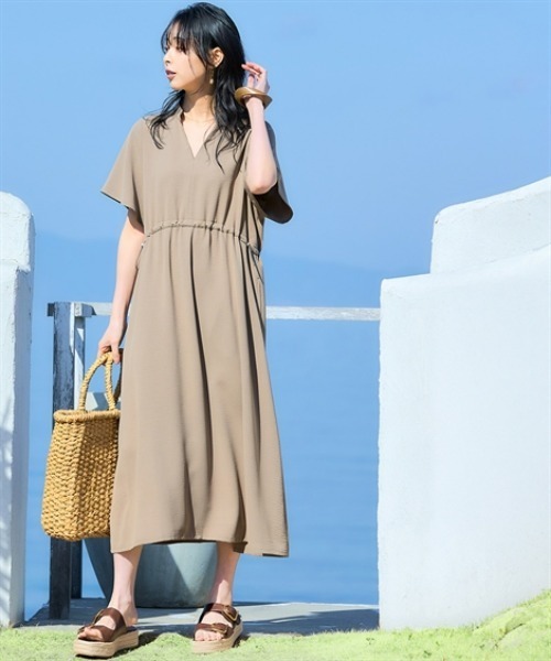 nissen(ニッセン)の「【水陸両用】ラッシュガードフロントドロストワンピース(UVカット・接触冷感)<大きいサイズ有>(ワンピース・レディース・ブラック/ベージュ・S/M/L/3L/LL)」の9枚目の写真