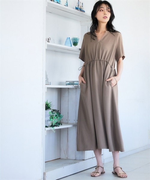 nissen(ニッセン)の「【水陸両用】ラッシュガードフロントドロストワンピース(UVカット・接触冷感)<大きいサイズ有>(ワンピース・レディース・ブラック/ベージュ・S/M/L/3L/LL)」の5枚目の写真