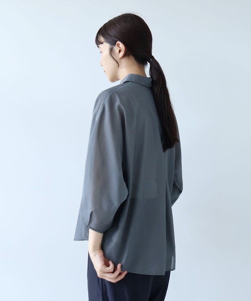 yuni（ユニ　）の「強撚強撚Cotton Polyester sheer shirt（シャツ/ブラウス・レディース・カーキ/キナリ/チャコールグレー・FREE）」の7枚目の写真