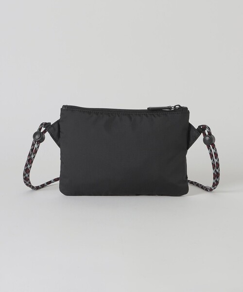 BLACK LABEL CRESTBRIDGE(ブラックレーベル・クレストブリッジ)の「【WEB限定】クレストブリッジチェックドローコードコンビミニショルダー(ショルダーバッグ・メンズ・ブラック・FREE)」の4枚目の写真